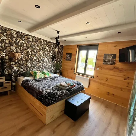 Les 5 Themes 3* La Ferte-Mace